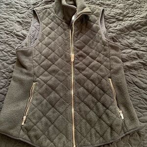 Abercrombie & Fitch fleece vest